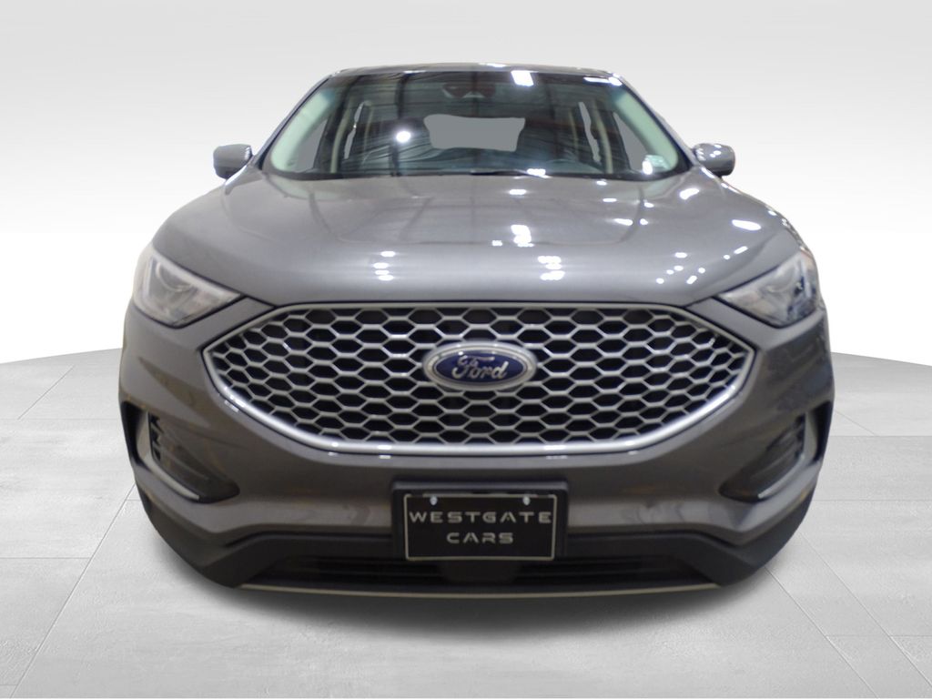 2023 Ford Edge SEL photo 2