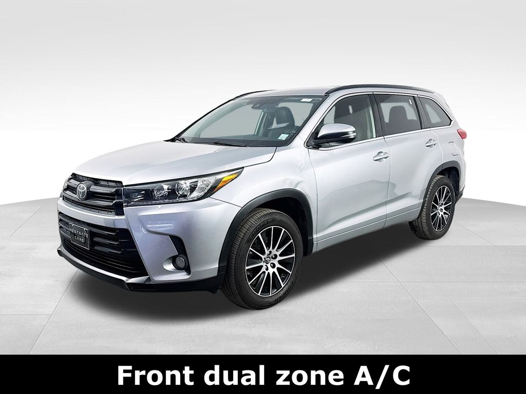 2018 Toyota Highlander SE photo 3