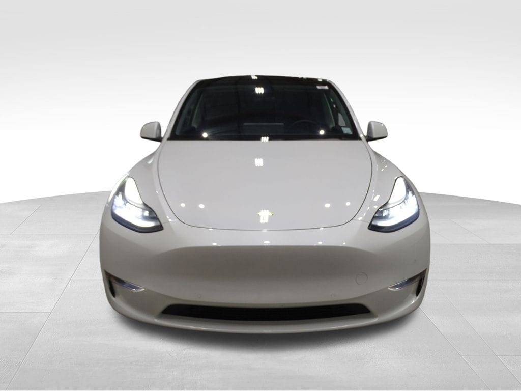 Used 2021 Tesla Model Y Long Range with VIN 5YJYGDEE2MF079981 for sale in Northfield, Minnesota