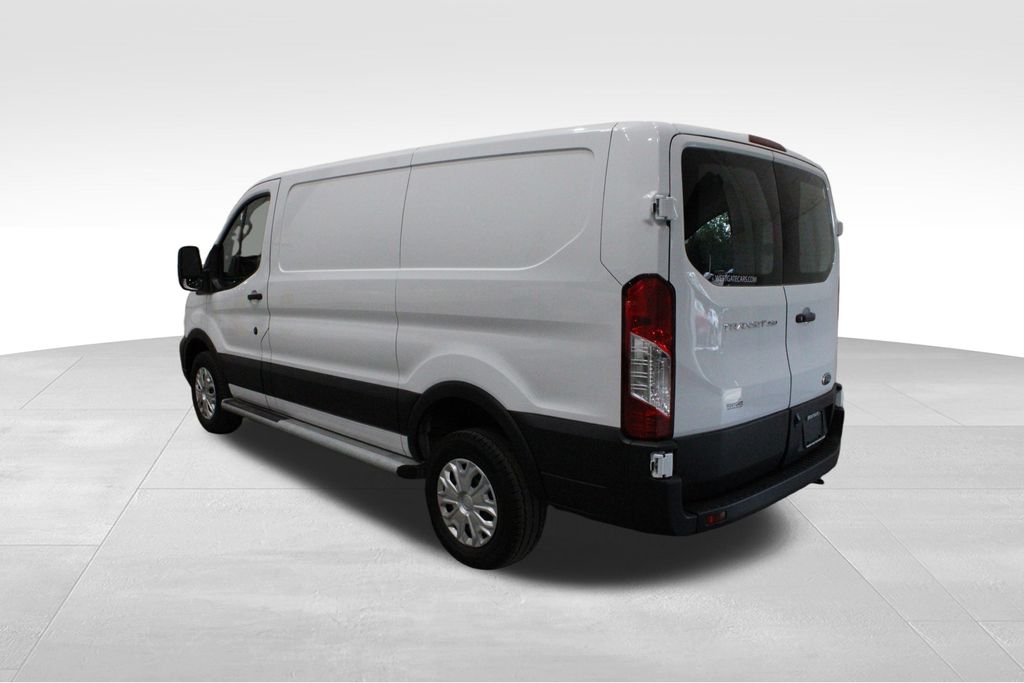 2024 Ford Transit photo 3