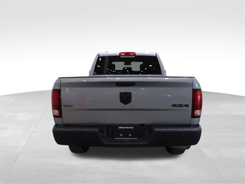 2021 Ram 1500 Classic Warlock photo 4