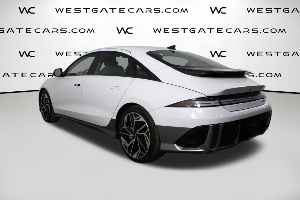 2023 Hyundai Ioniq 6 SEL photo 3