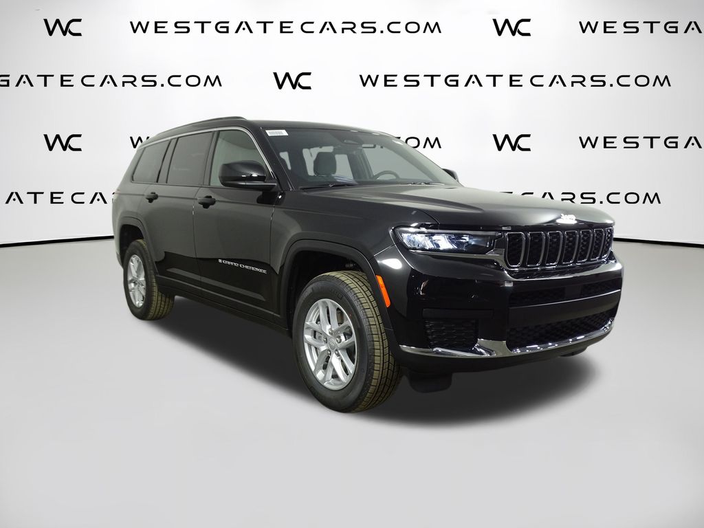 2025 Jeep Grand Cherokee L Laredo's photo