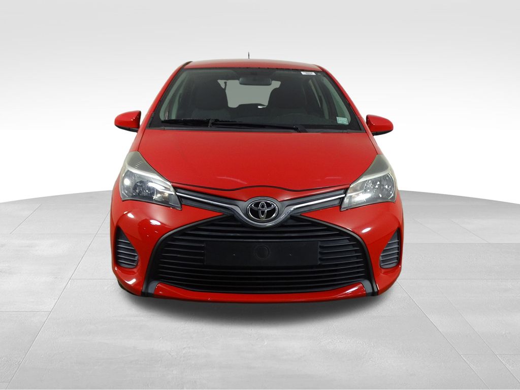 2015 Toyota Yaris L photo 2