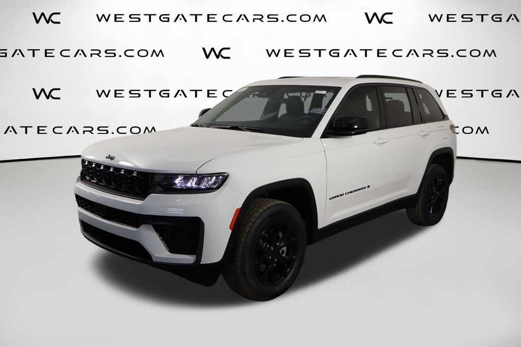 2026 Jeep Grand Cherokee Laredo Altitude 4x4's photo