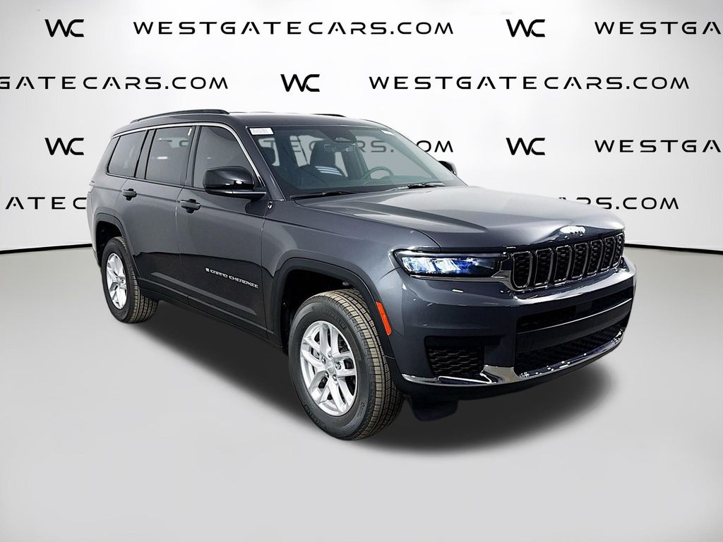 2025 Jeep Grand Cherokee L Laredo's photo
