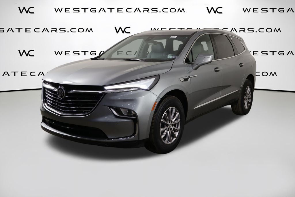 2023 Buick Enclave Essence's photo
