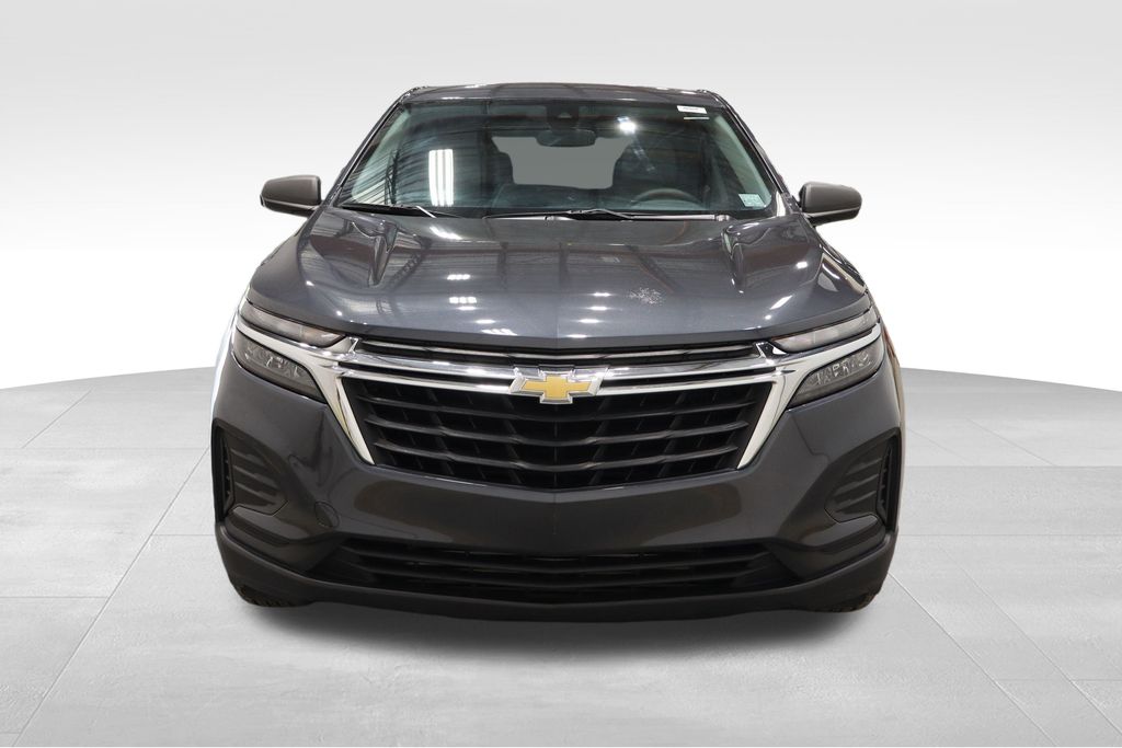 2022 Chevrolet Equinox LS photo 2