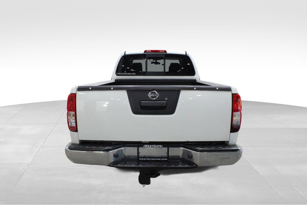 2018 Nissan Frontier SV photo 4