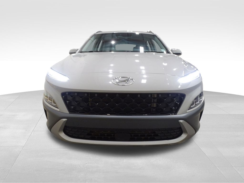 2023 Hyundai Kona Limited photo 2