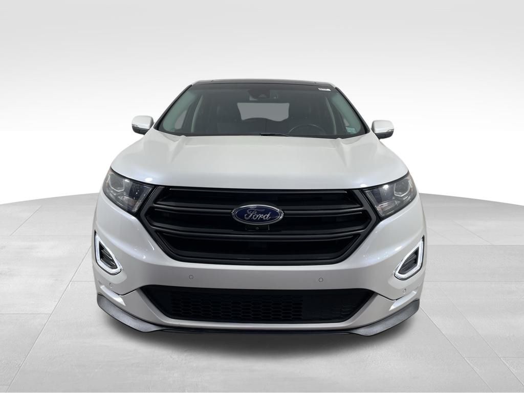 2015 Ford Edge Sport photo 2