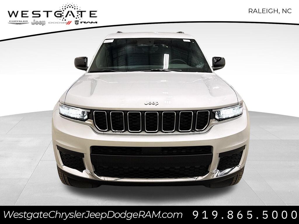 New 2025 Jeep Grand Cherokee L LAREDO 4X4 Sport Utility