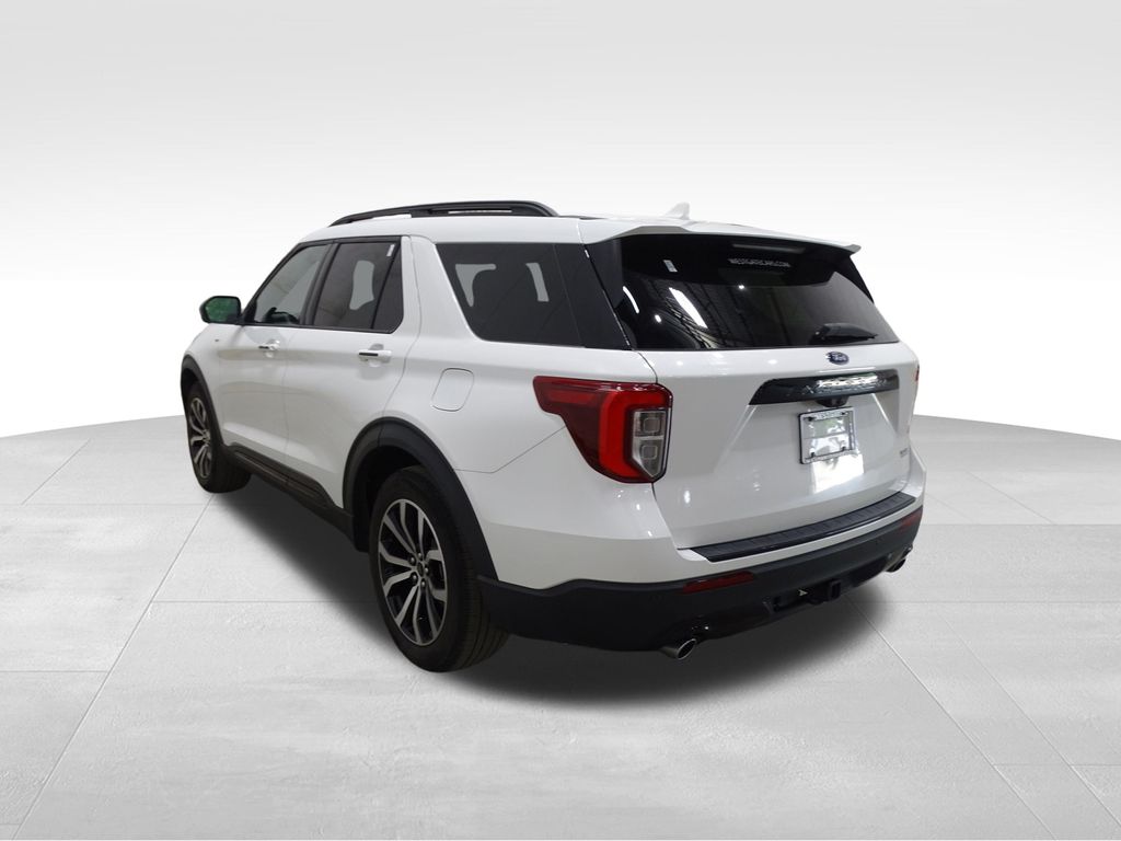 2022 Ford Explorer ST-Line photo 3