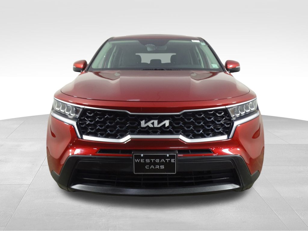 2022 Kia Sorento LX photo 2