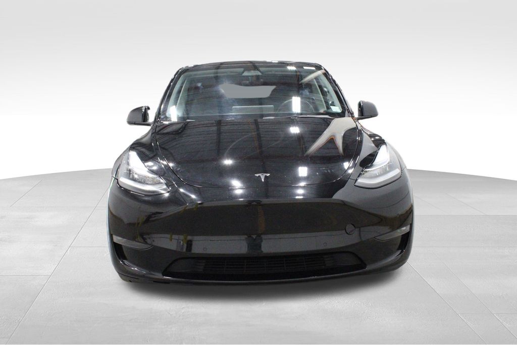 2022 Tesla Model Y Long Range photo 2