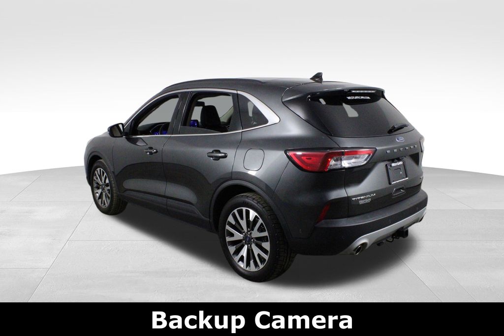 2020 Ford Escape Titanium photo 2