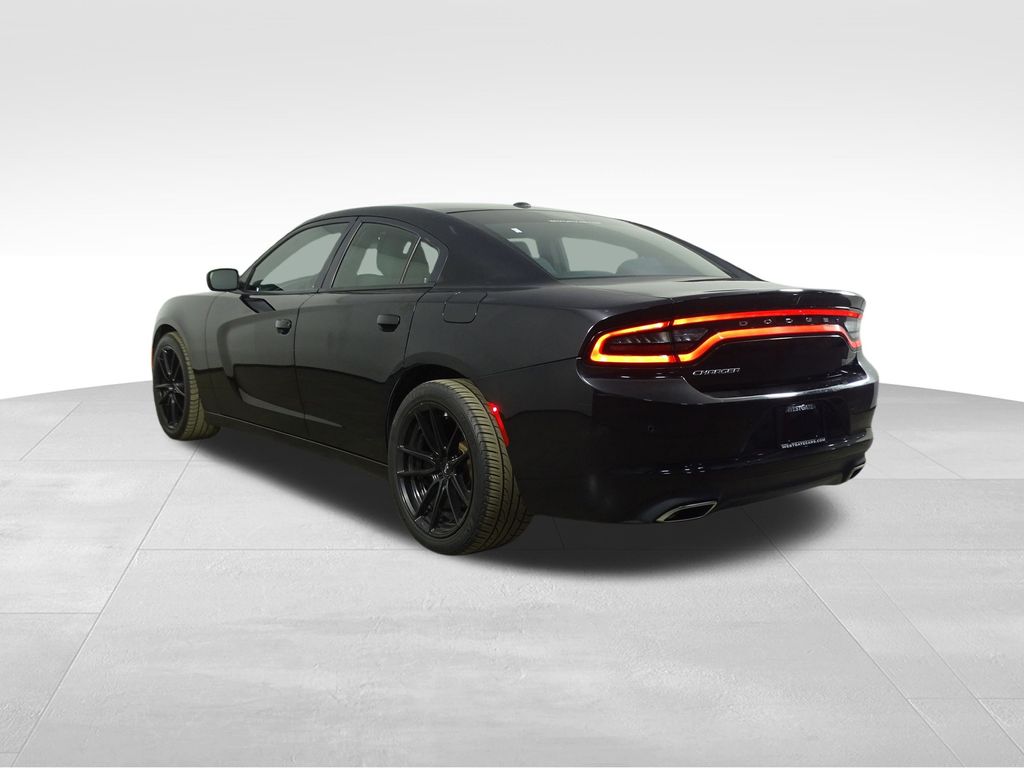 2019 Dodge Charger SXT photo 4
