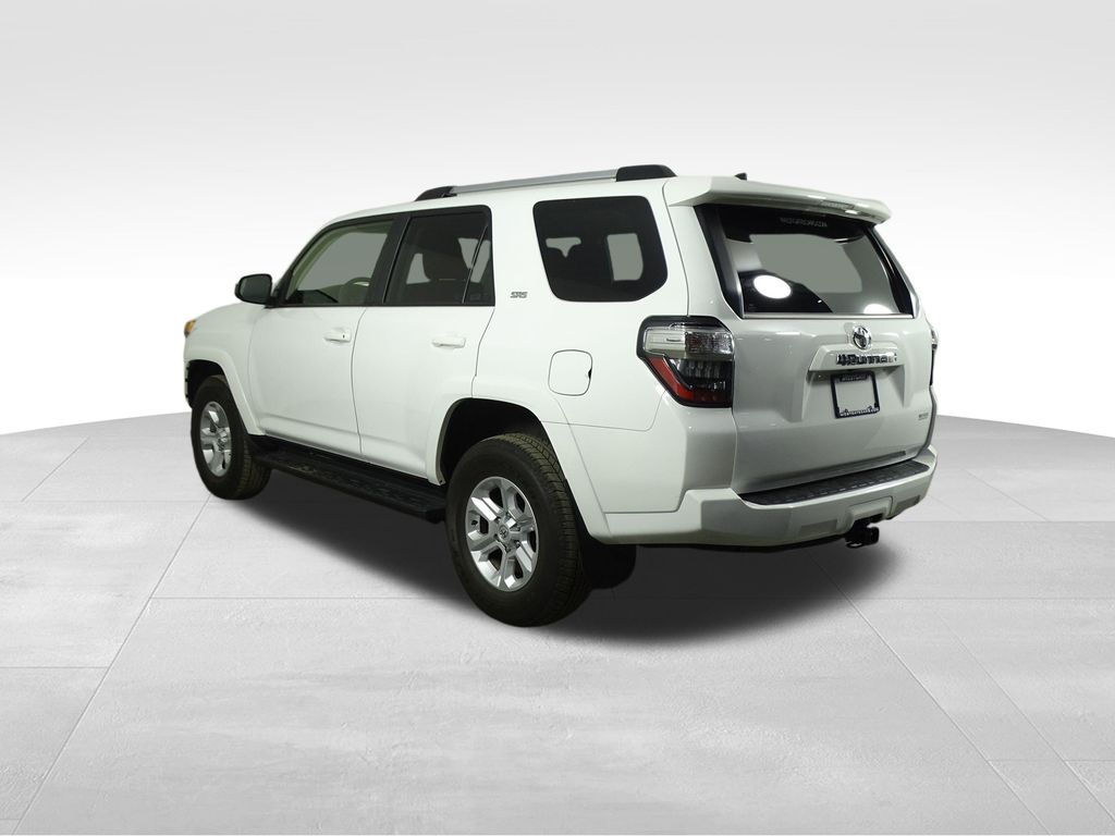 2024 Toyota 4Runner SR5 photo 3