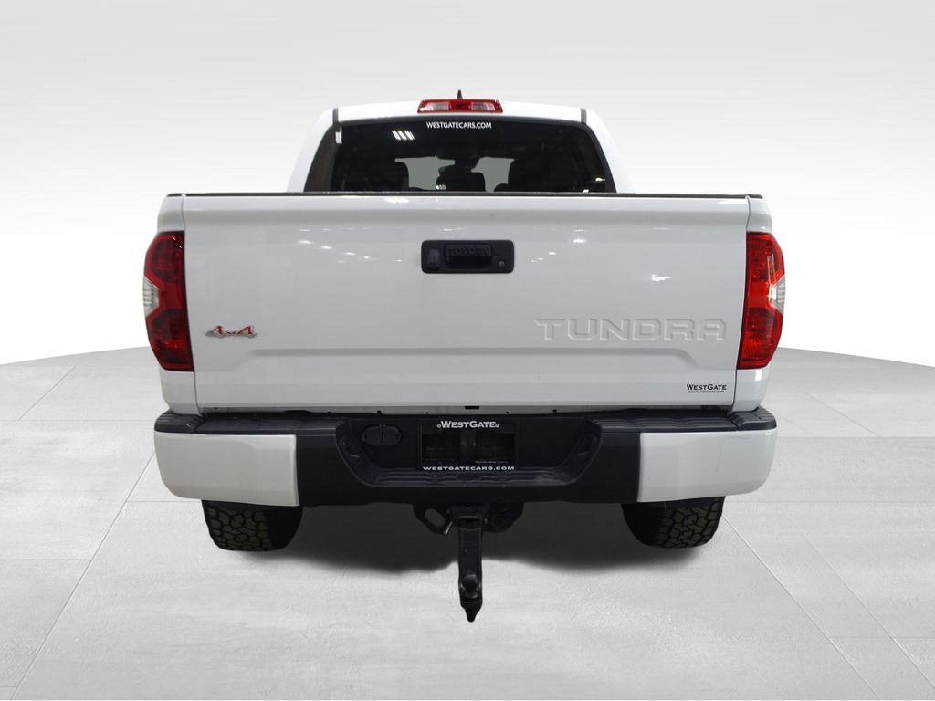 2020 Toyota Tundra SR5 CrewMax photo 4