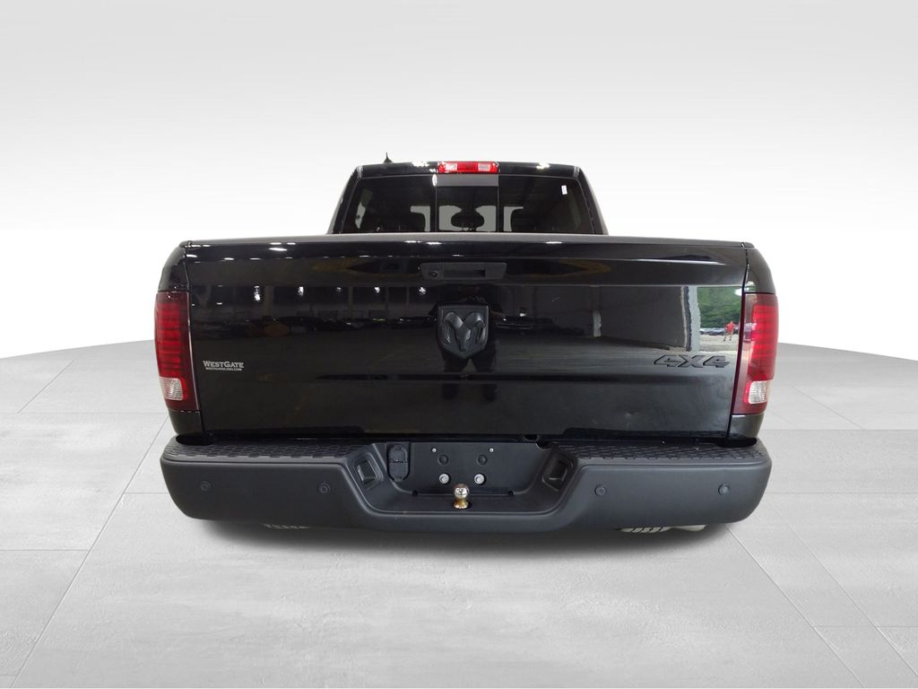 2023 Ram 1500 Classic Warlock photo 4