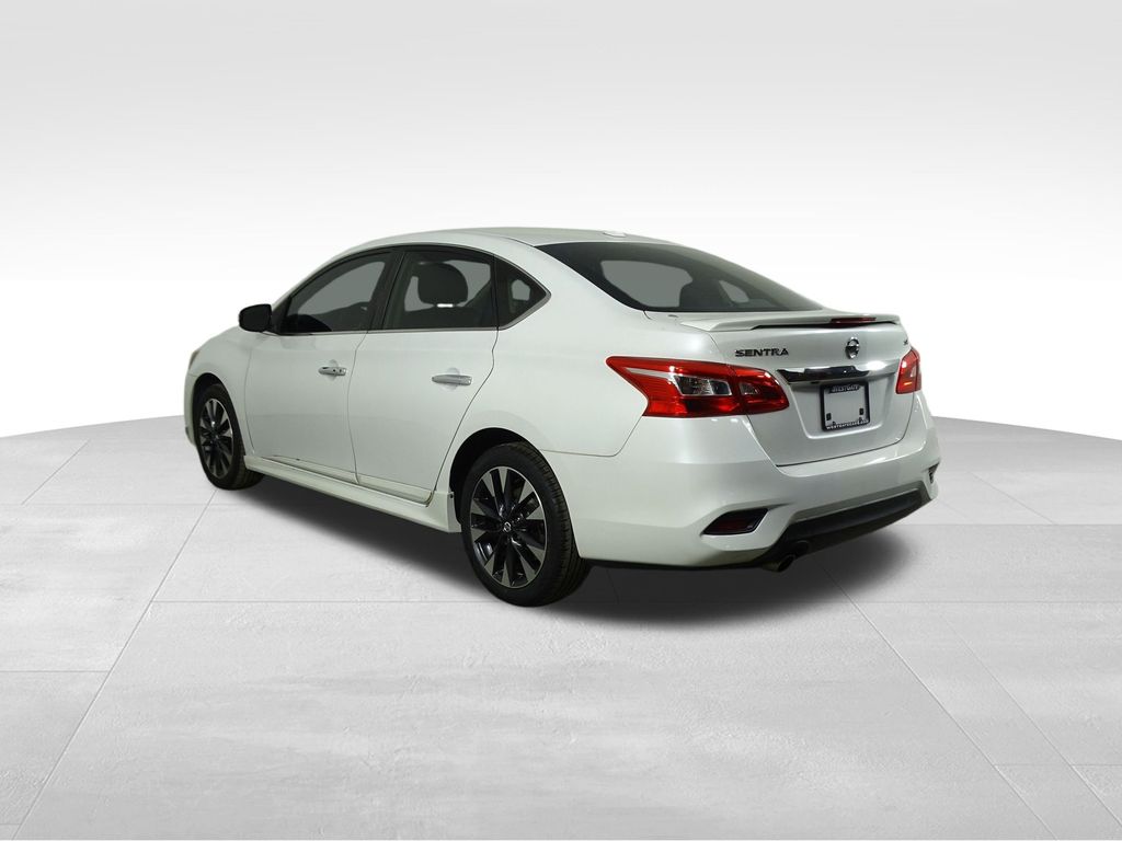 2018 Nissan Sentra SR photo 3