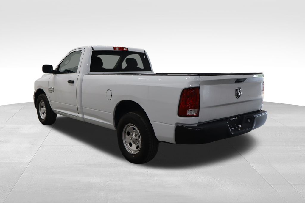 2022 Ram 1500 Classic Tradesman photo 3