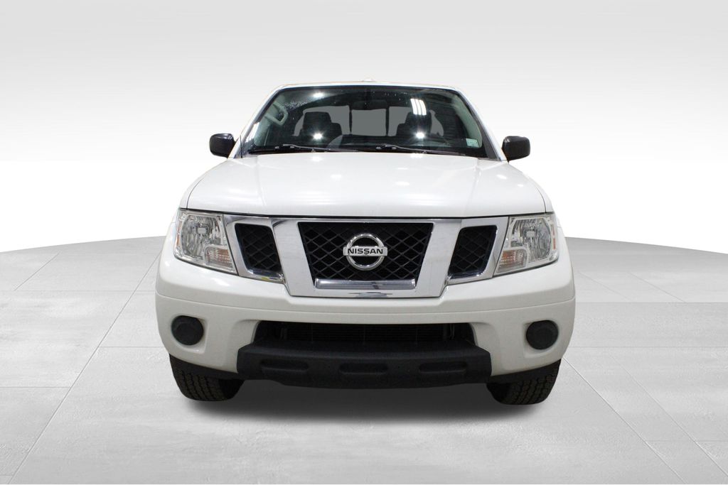 2018 Nissan Frontier SV photo 2