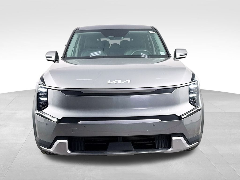 Used 2024 Kia Ev9 Light RWD with VIN KNDAA5S23R6018905 for sale in Raleigh, NC