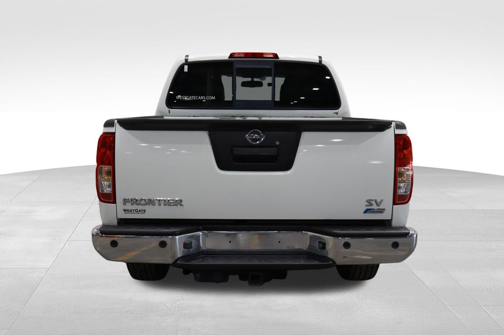 2017 Nissan Frontier SV photo 4