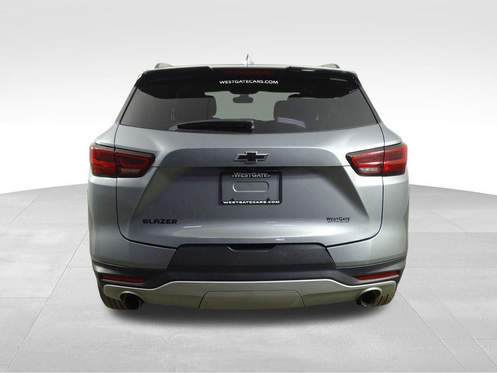 2024 Chevrolet Blazer 2LT photo 3