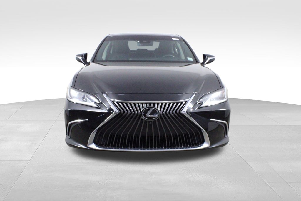 2019 Lexus ES 350 Luxury photo 2
