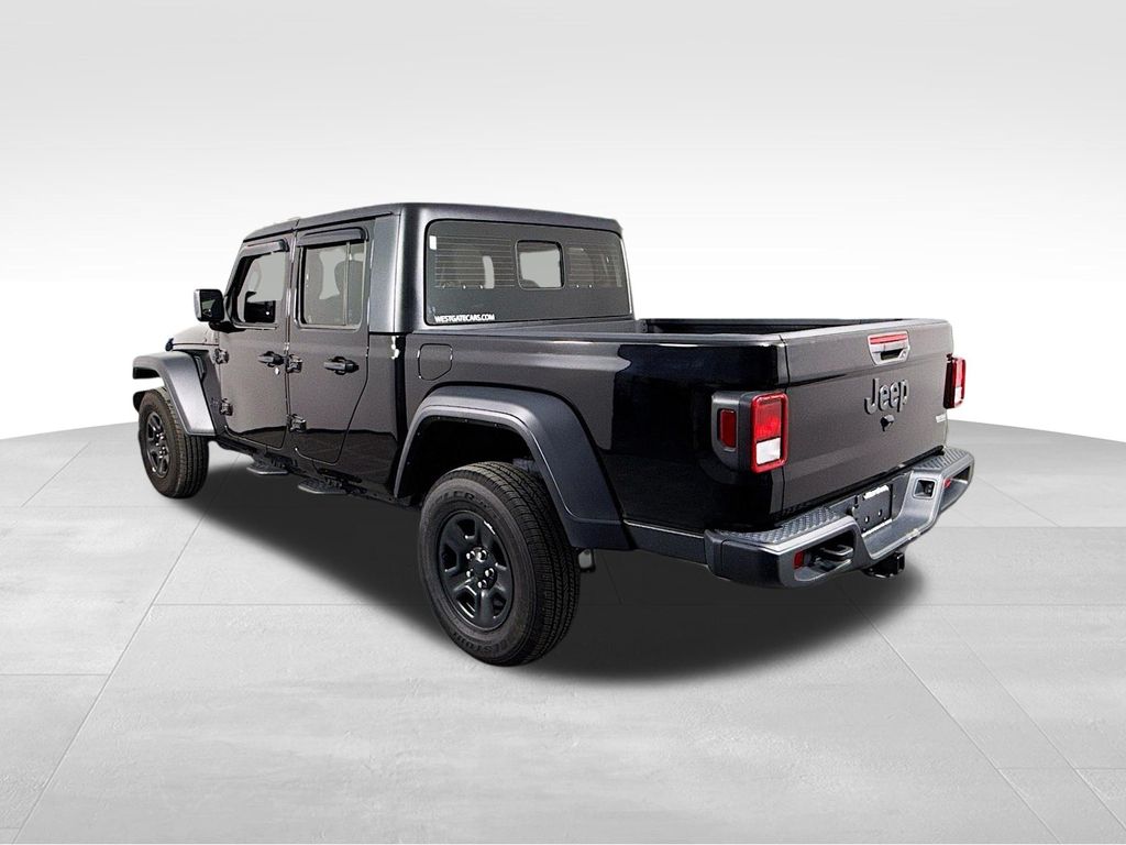 2024 Jeep Gladiator Sport photo 4