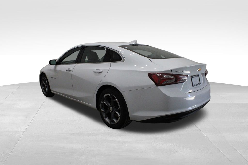 2022 Chevrolet Malibu 1LT photo 3