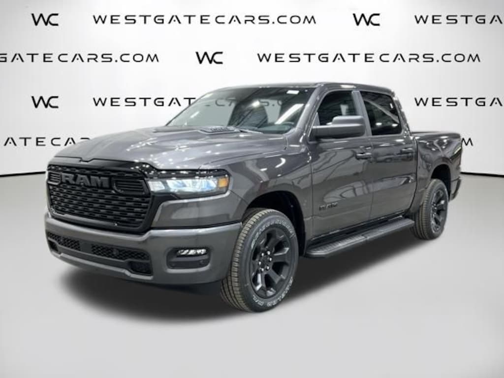 New 2026 Ram 1500 EXPRESS CREW CAB 4X4 5'7 BOX Pickup