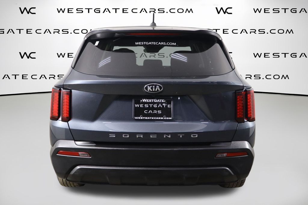 Used 2021 Kia Sorento LX SUV