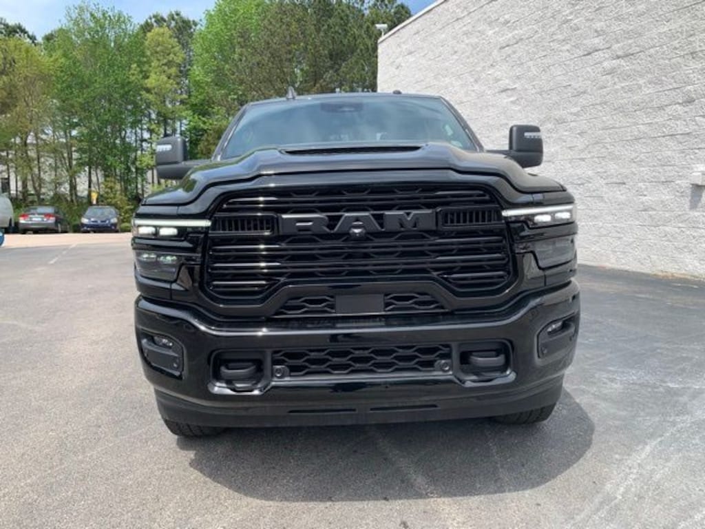 New 2025 Ram 2500 LARAMIE CREW CAB 4X4 6'4 BOX Pickup