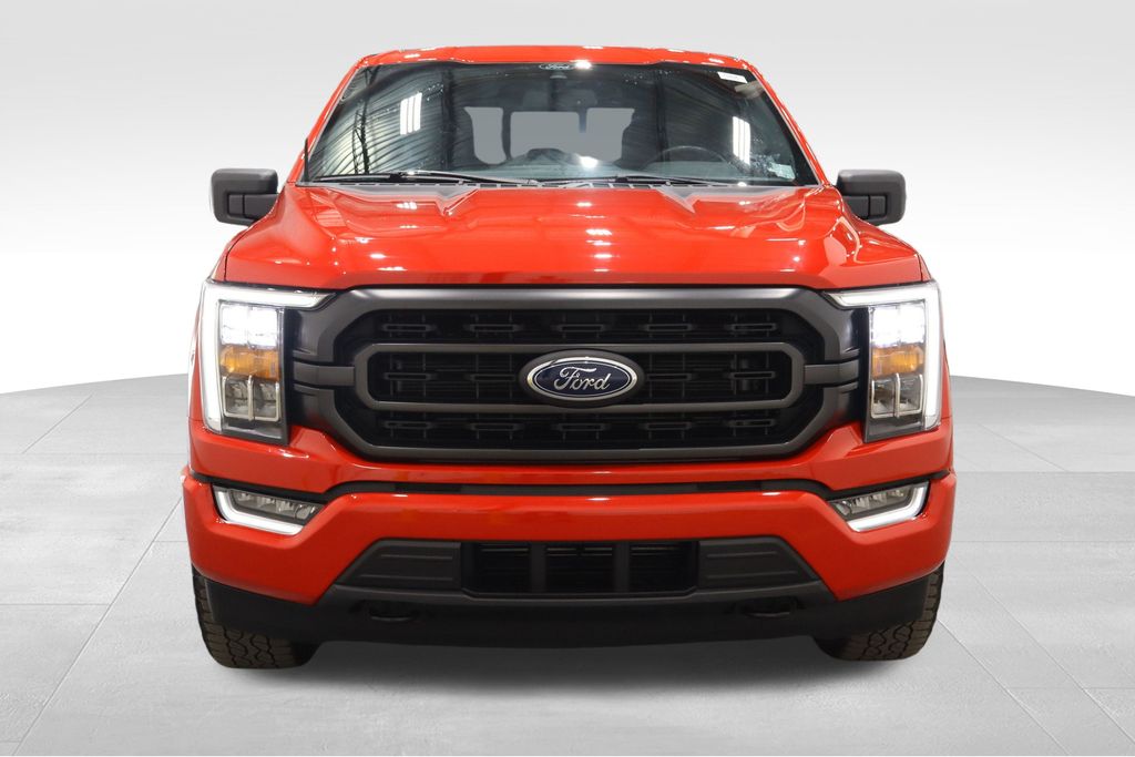 2022 Ford F-150 XLT photo 2