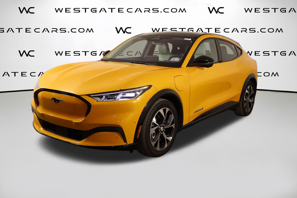 2022 Ford Mustang-Mach-e Premium's photo