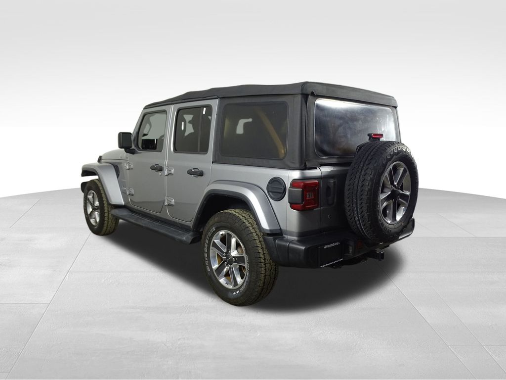 2018 Jeep Wrangler Unlimited Sahara photo 3