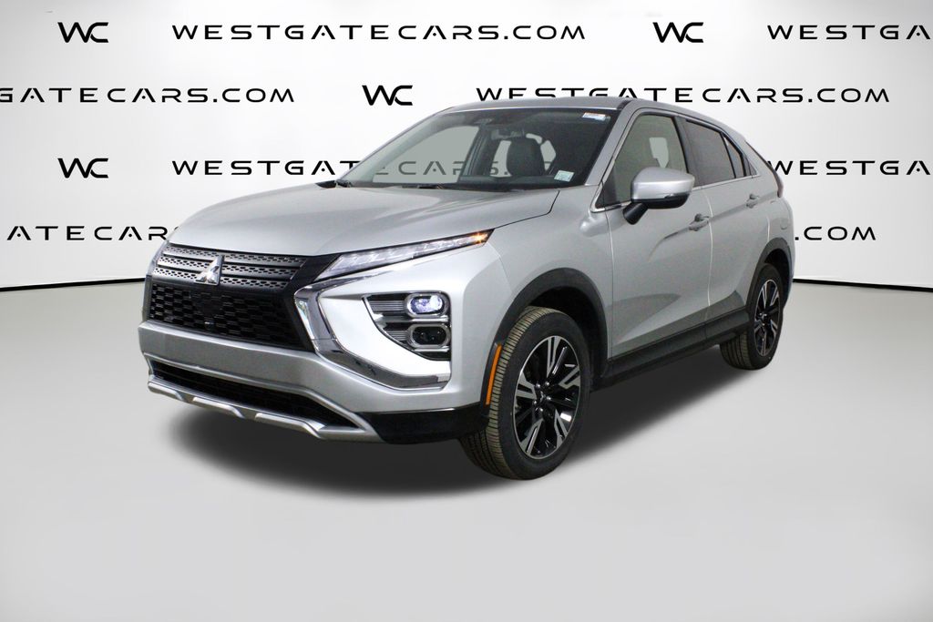 2025 Mitsubishi Eclipse Cross SE's photo