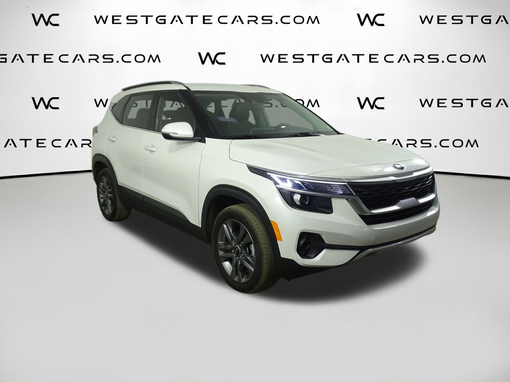 2021 Kia Seltos S's photo