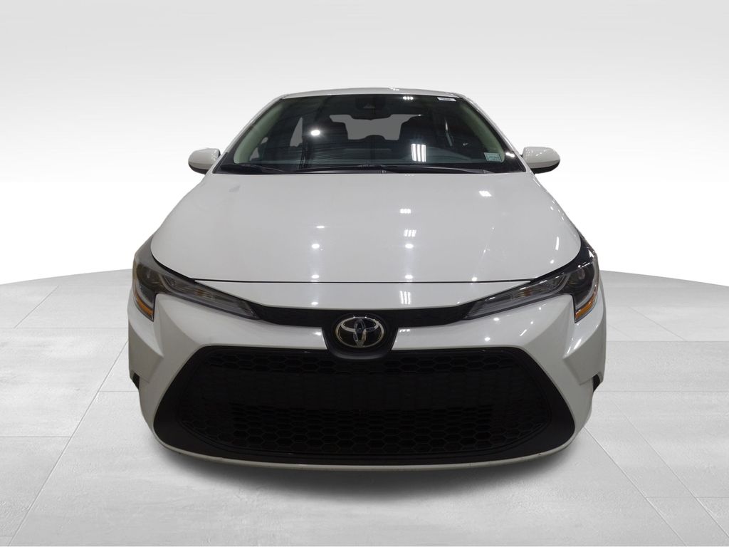2022 Toyota Corolla LE photo 2