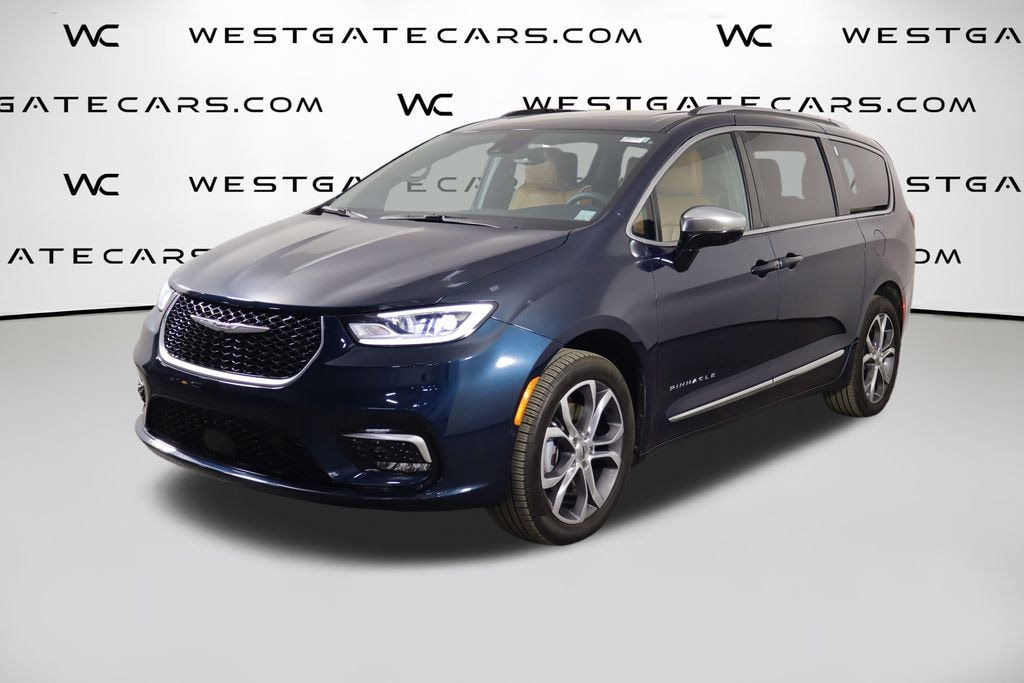 Used 2025 Chrysler Pacifica Pinnacle Van Passenger Van