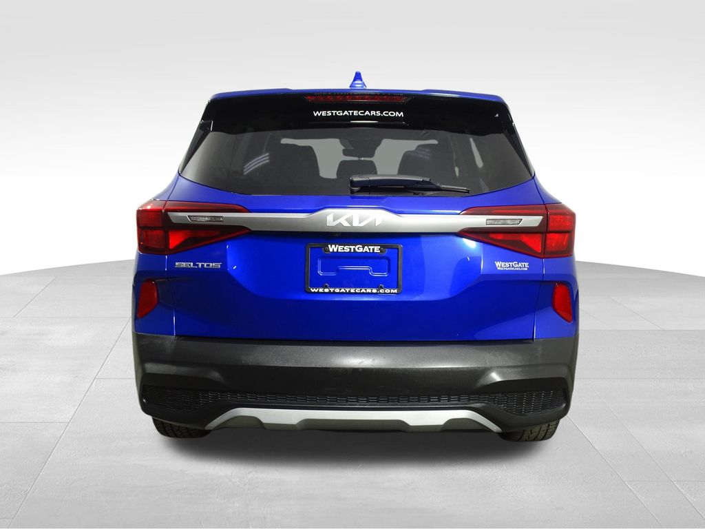 2022 Kia Seltos LX photo 4