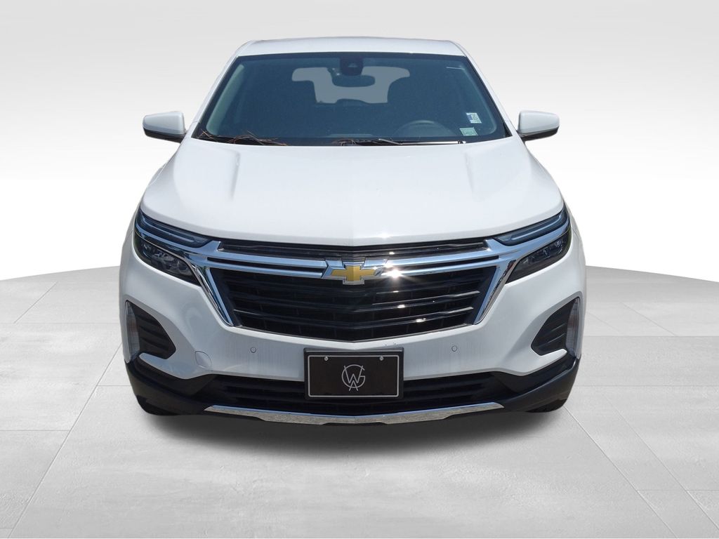 2023 Chevrolet Equinox LT photo 2