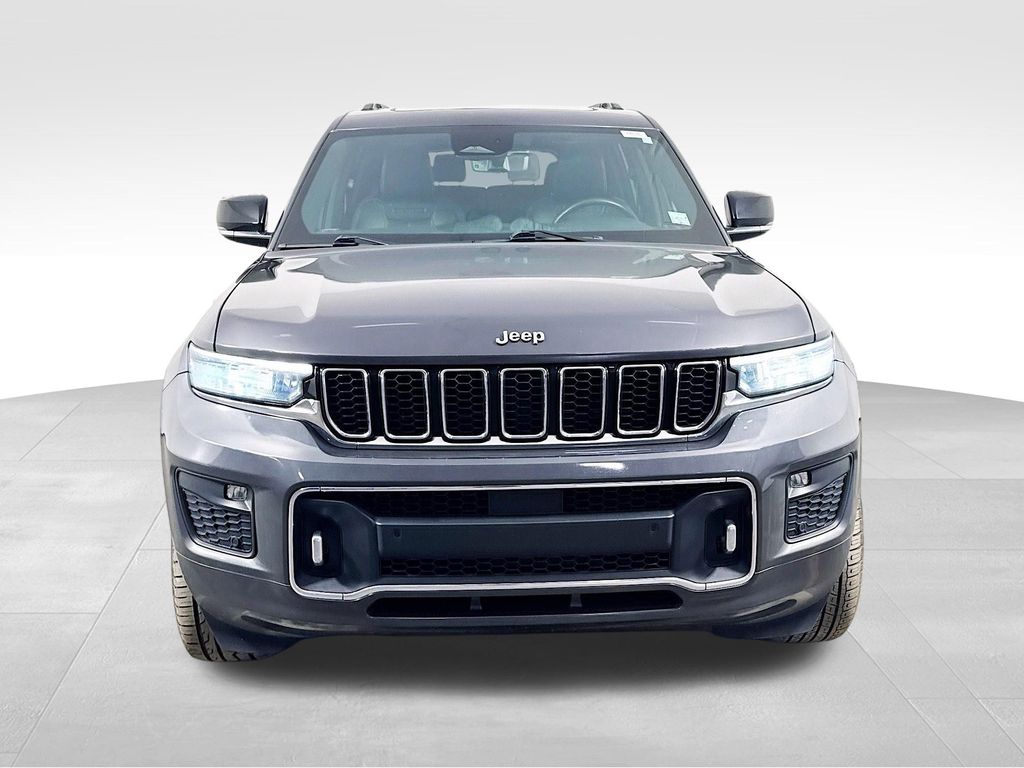 2021 Jeep Grand Cherokee Overland photo 2