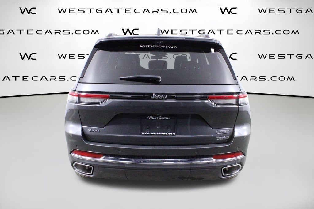 2022 Jeep Grand Cherokee Overland photo 4