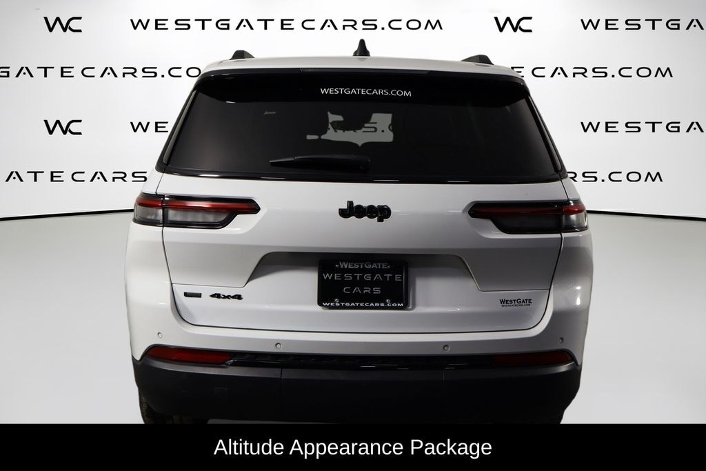 Used 2023 Jeep Grand Cherokee Altitude SUV