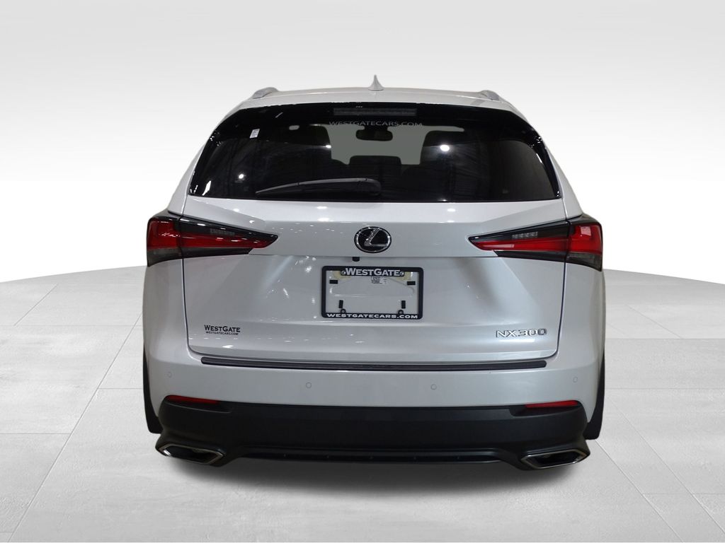 2021 Lexus NX 300 photo 4