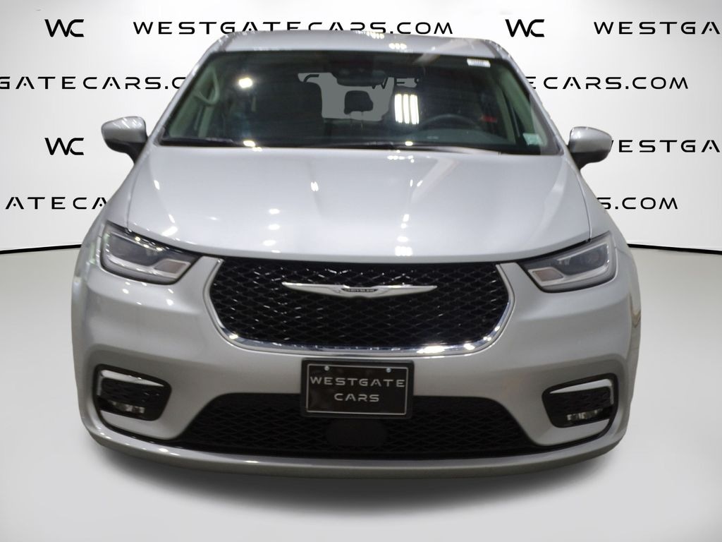 Used 2023 Chrysler Pacifica Touring L Van Passenger Van